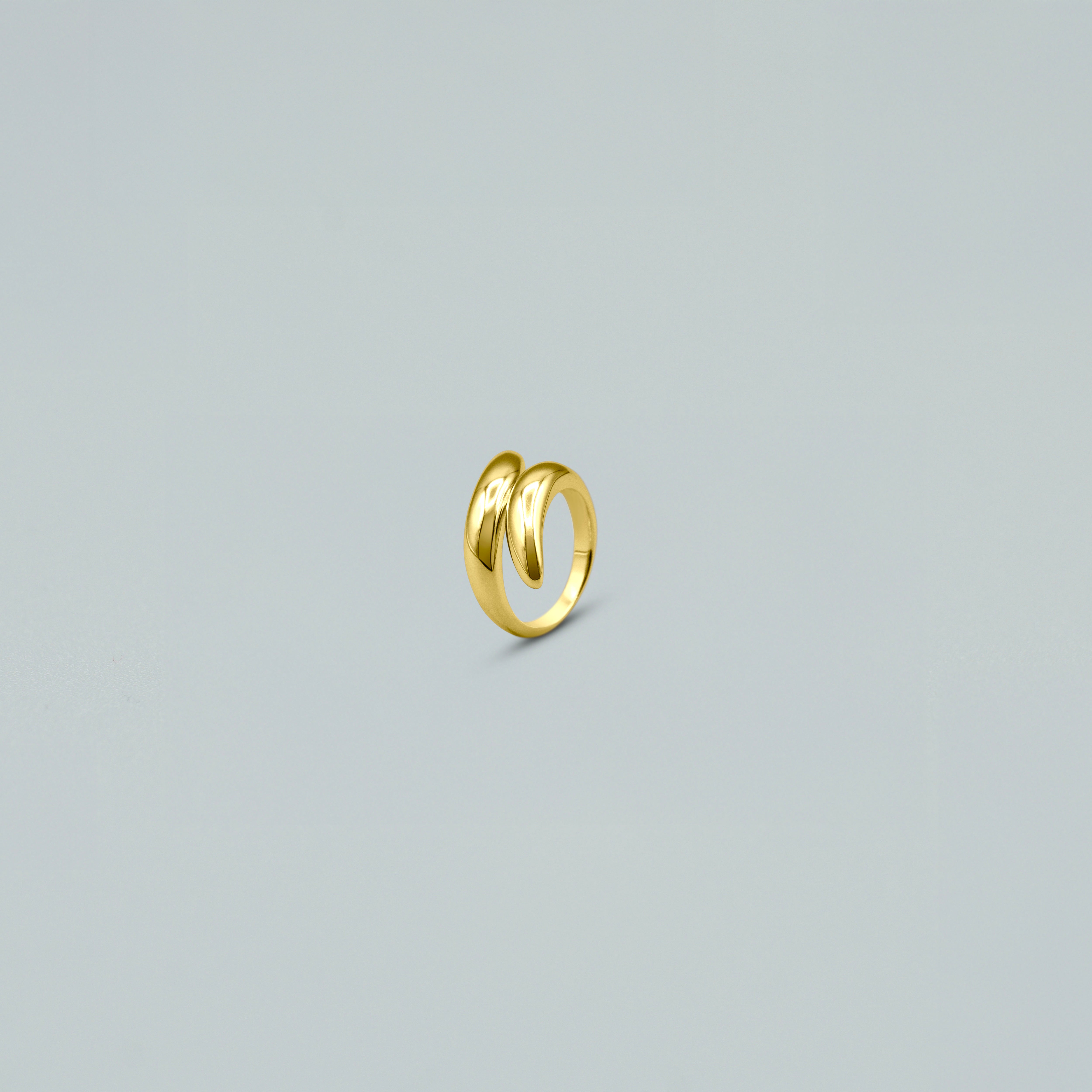 Anello "Pure Wave" – Argento 925 con Finitura Dorata