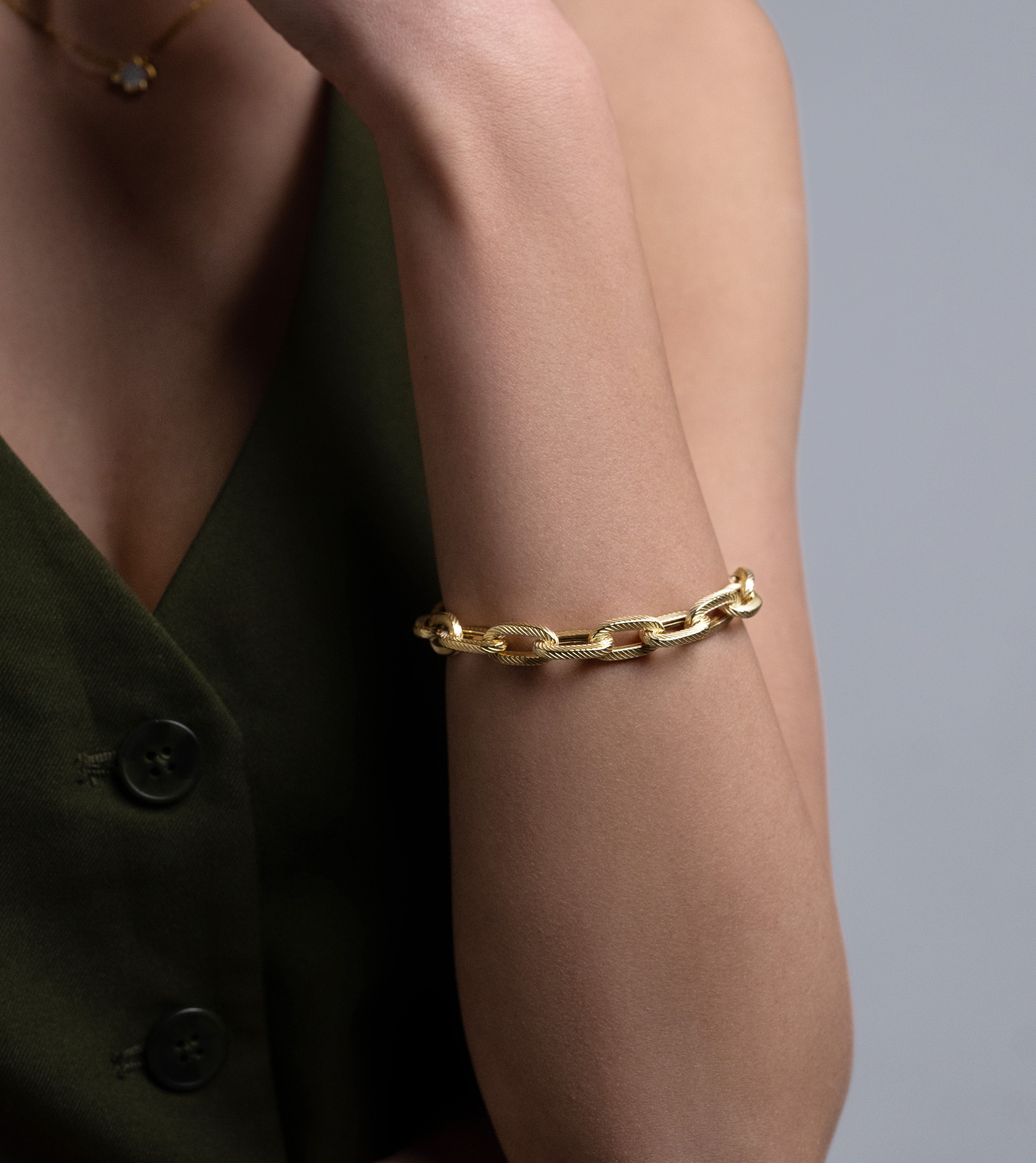 Bracciale "Chained" in Argento 925 con Finitura Dorata